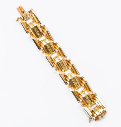 null Bracelet Tank en or jaune et or rose 18 carats (750 millièmes) formé d’une succession...