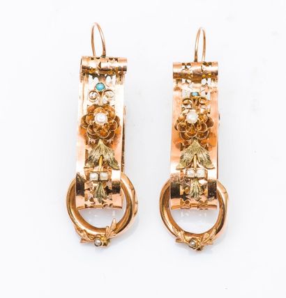 null Paire de pendants d’oreilles dormeuses en or rose 18 carats (750 millièmes)...