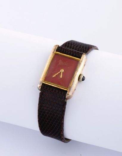 null CARTIER (TANK LADY - MUST DE CARTIER / RED), vers 1987

Montre classique dite...