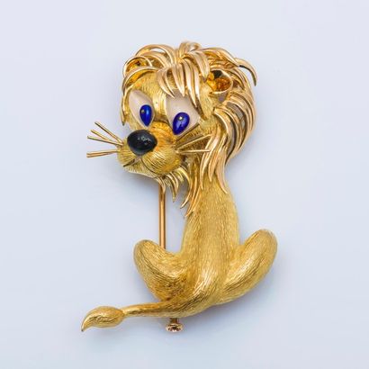 null CARTIER

Broche lion en or jaune 18 carats (750 millièmes), le corps texturé,...