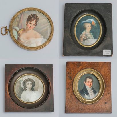 null Lot de quatre miniatures sur parchemin comprenant, XIXème siècle

 – Portrait...