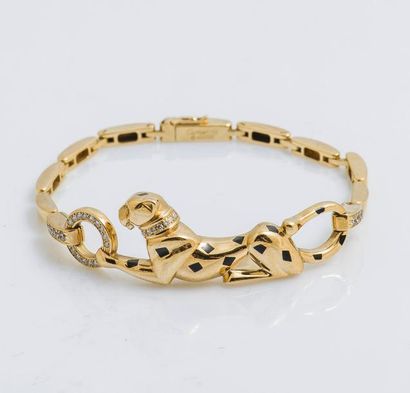 CARTIER
 Bracelet articulé de la collection «Panthère» en or jaune 18 carats (750...