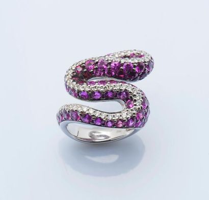 Bague serpent en or gris 18 carats (750 millièmes),...