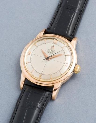 OMEGA OMEGA (Classic Chronomètre – or rose n° 10882068), vers 1960

Montre chronomètre...