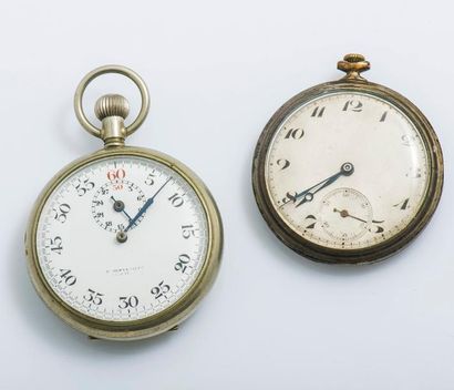 null Lot de deux montres de poche, vers 1930

1. Montre de poche plate en argent...