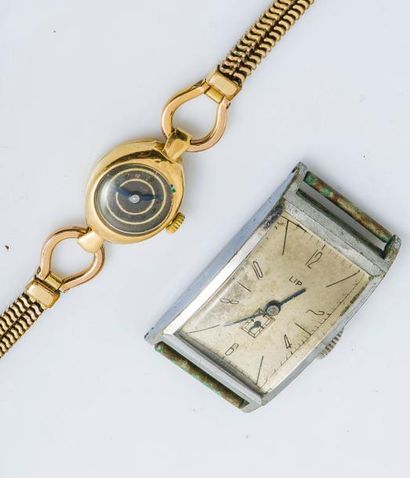 null Lot composé d'une montre de dame en or jaune 18 carats (750 millièmes), boitier...