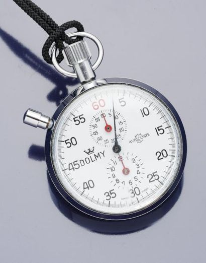 DOLMY AURICOSTE Chronomètre en métal argenté (verre rayé).

Diam. : 54 mm 