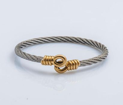 FRED Bracelet «Force 10» en or jaune 18 carats (750 millièmes) et câble d’acier torsadé....