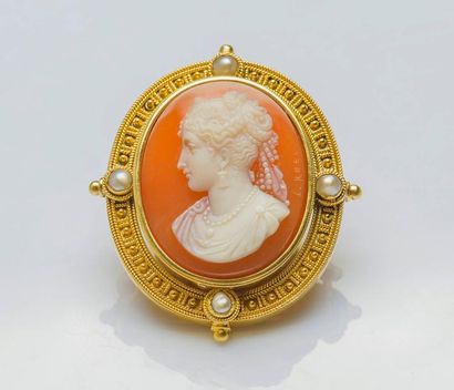 LUIGI ROSI LUIGI ROSI (1826-1875)
Broche en or jaune 18 carats (750 millièmes) ornée...