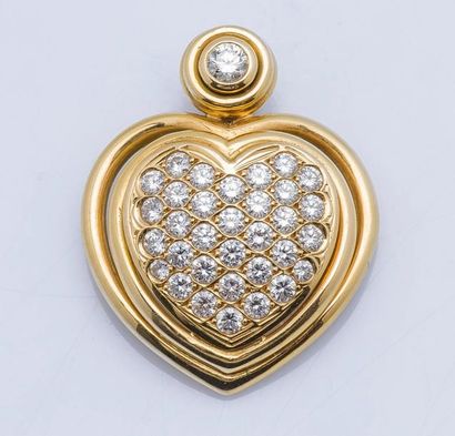 null Pendentif cœur bombé en or jaune 18 carats (750 millièmes) pavé de diamants...