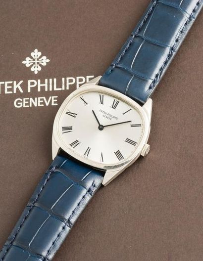 PATEK PHILIPPE (Ellipse Romaine – Or gris réf. 3545), vers 1968-1971

Élégante montre...