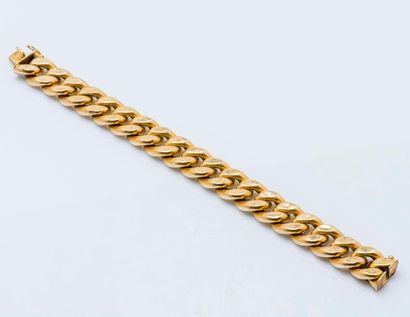 null Bracelet gourmette en or jaune 18 carats (750 millièmes).

Longueur : 21 cm...