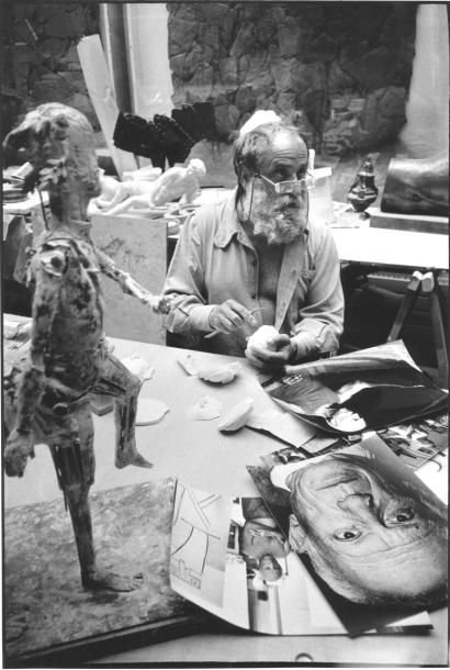 Jean-Pierre DOUX Le Centaure, Hommage à Picasso

César dans son atelier sculpte la...
