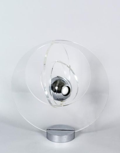 YONEL LEBOVICI (1937-1998) Lampe satellite petit modèle

Acier et plexiglas

H :...