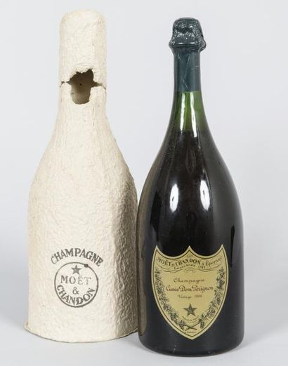 null Magnum de champagne Dom Pérignon, millésime 1964 (bon niveau)

Housse