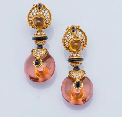 MARINA B Paire de pendants d’oreilles «Pneu» en or jaune 18 carats (750 millièmes)...