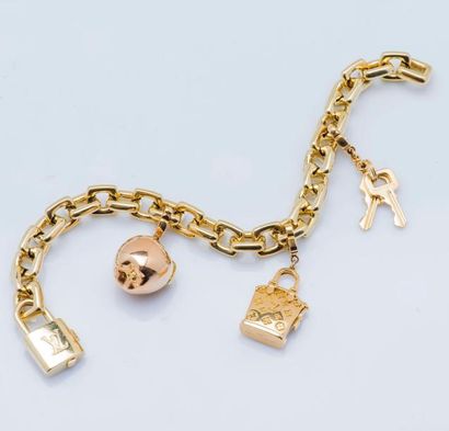Louis VUITTON Bracelet à breloques en or jaune 18 carats (750 millièmes) formé d’une...