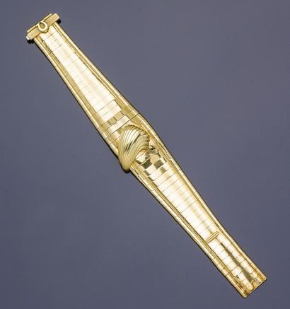 OMEGA vers 1955 Bracelet montre de dame à secret en or jaune 18 carats (750 millièmes)...