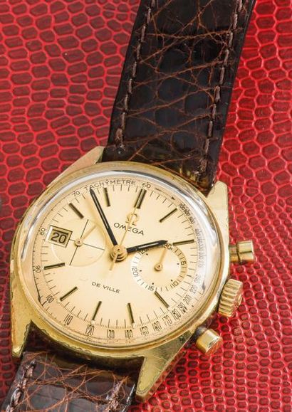 OMEGA OMEGA (CHRONOGRAPHE DE VILLE - DATE / PLAQUE OR RÉF. 146.017), vers 1970

Chronographe...