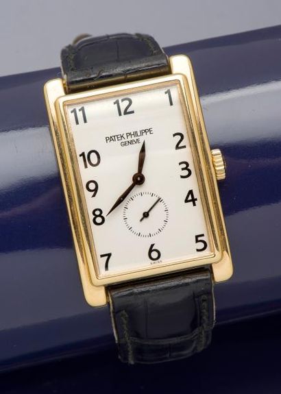 PATEK PHILIPPE PATEK PHILIPPE (GONDOLO RECTANGLE – OR JAUNE RÉF. 5009 J), vers 1997

Montre...