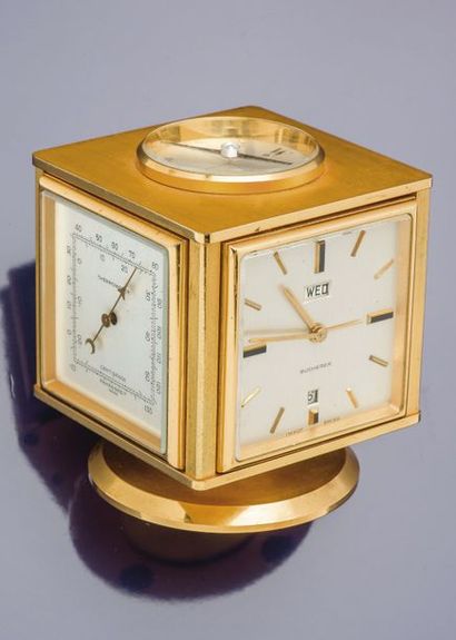 BUCHERER (Pendulette Cube de Bureau - Tourniquet), vers 1960

Amusante pendulette...