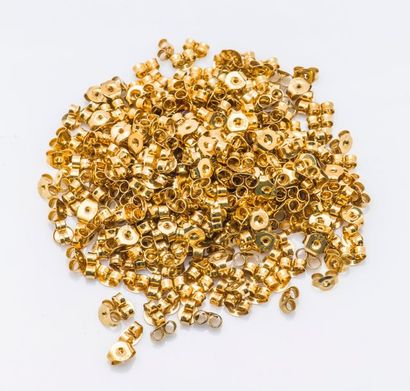 null Lot de fermoirs divers en or jaune18 carats (750 millièmes).

Poids : 61,7 ...