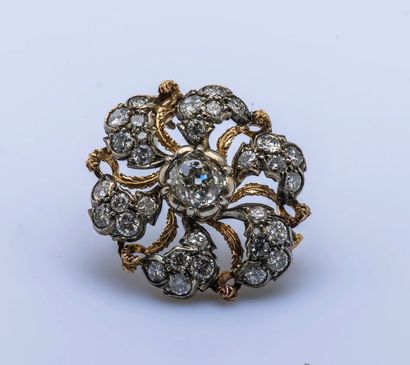 BUCCELLATI Broche en or jaune 18 carats (750 millièmes) et argent (925 millièmes)...