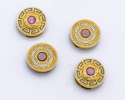 null Deux paires de boutons d’habit en or jaune 18 carats (750 millièmes) de forme...
