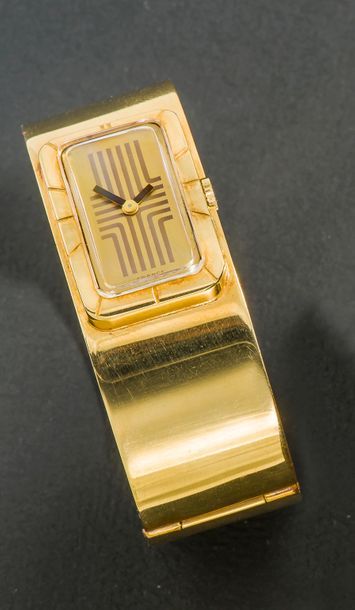 LANVIN (Bracelet de force – Plaqué or n° 743886), vers 1975

Rare montre design,...