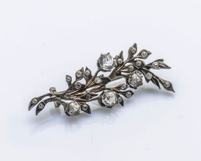 null Broche gerbe en argent (925 millièmes) sertie de pierres blanches.

Dim : 5...