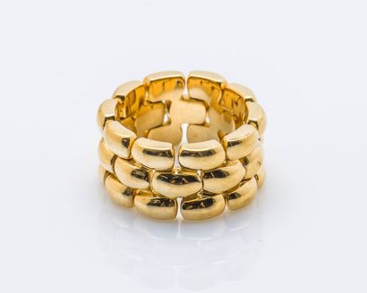 CHAUMET Bague «Khésis» en or jaune 18 carats (750 millièmes) formant un bandeau souple...