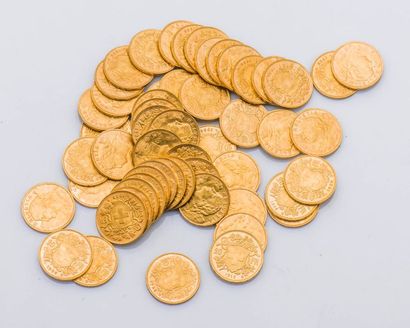 null Lot de 55 pièces de 20 Francs Suisse or Helvetia

Poids : 354,5 g (Usures)