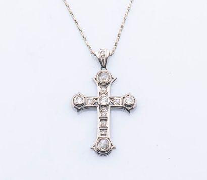 null Chaîne et pendentif croix latine en or gris 18 carats (750 millièmes) serti...