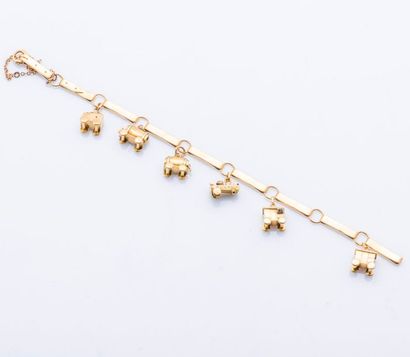 BOUCHERON Paris Bracelet gourmette en or jaune 18 carats (750 millièmes) orné de...