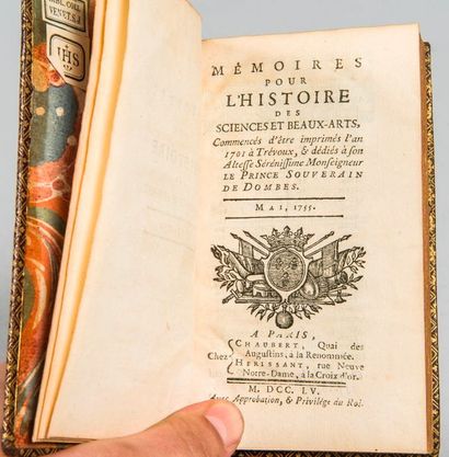 null Mémoires pour l'Histoire des Sciences et des Beaux-Arts. 

Mai 1755, juillet...