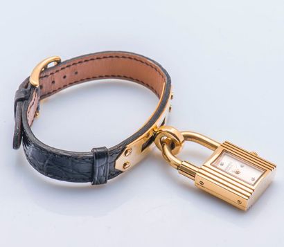 HERMÈS Édition spéciale Montre bracelet de dame modèle Kelly Cadenas en or jaune...