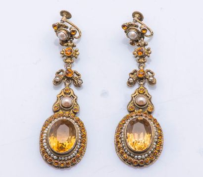 null Paire de pendants d’oreilles en vermeil (925 millièmes) sertis de citrines ovales...