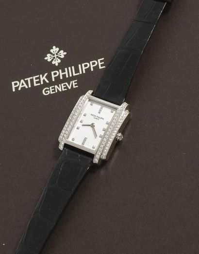 PATEK PHILIPPE PATEK PHILIPPE (Gondolo Rectangle lady – Or gris / Lunette diamants...