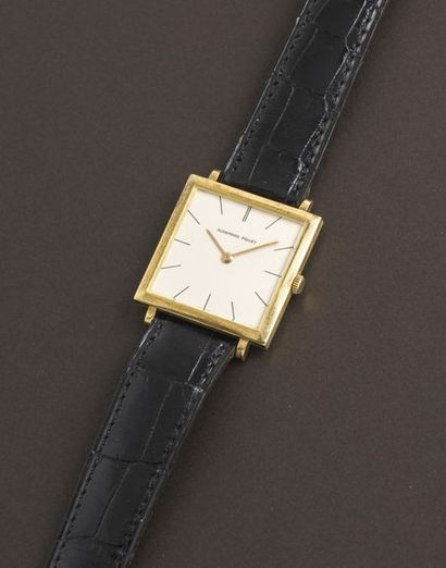 AUDEMARS PIGUET AUDEMARS PIGUET (CARRÉE EXTRA-PLATE/ OR JAUNE N° 22417), vers 1968

Montre...