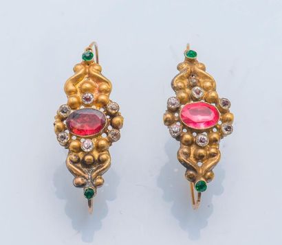 null Paire de boucles d’oreilles poissardes en or jaune 18 carats (750 millièmes)...