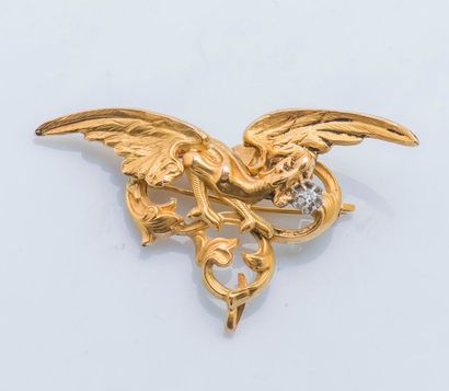 Broche pendentif dragon en or jaune 18 carats...