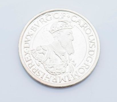 null 5 écus belge argent 1987, orné du profil de Charles V et des douze étoiles représentant...