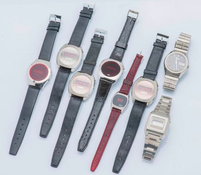 null Lot constitué de huit montres : 

Six montres analogiques CORVUS, JAZ des années...