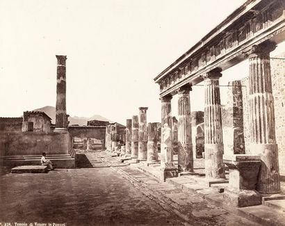 Robert Rive Italie, c. 1870. 

Pompéi. Forum. Temple de Venere. 

Deux (2) épreuves...