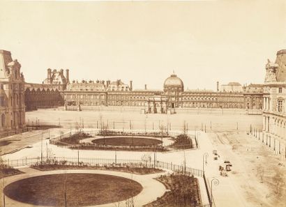 Édouard Baldus (1813-1882) Le Louvre et les Tuileries vus de la cour Napoléon, c....
