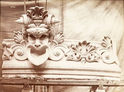 Louis-Émile Durandelle (1839-1917) Le Nouvel Opéra de Paris, c. 1868. 

Sculptures...