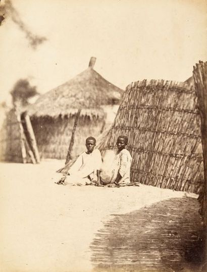 Félix August Leclerc (1838-1896) Sénégal. Dakar. 1871. 

Mère et enfant. Enfants....