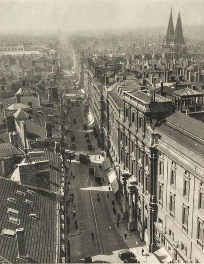 Théodore Blanc (1898-1985) & Antoine Demilly (1894-1964) Les Aspects de Lyon. 

Éditions...