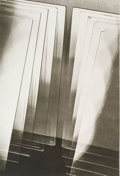 Willy Zielke (1902-1989) Photographie 1929-1935.
Entassement plaques de verre, 1929....