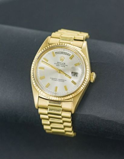 ROLEX ROLEX (Oyster Perpetual Wide Boy / Président / Day – Date or jaune réf. 1803),...